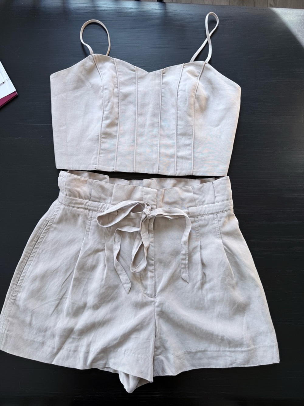 Club Monaco Linen Blend Two Piece Set Beige Crop Top & Paperbag Shorts Size 4